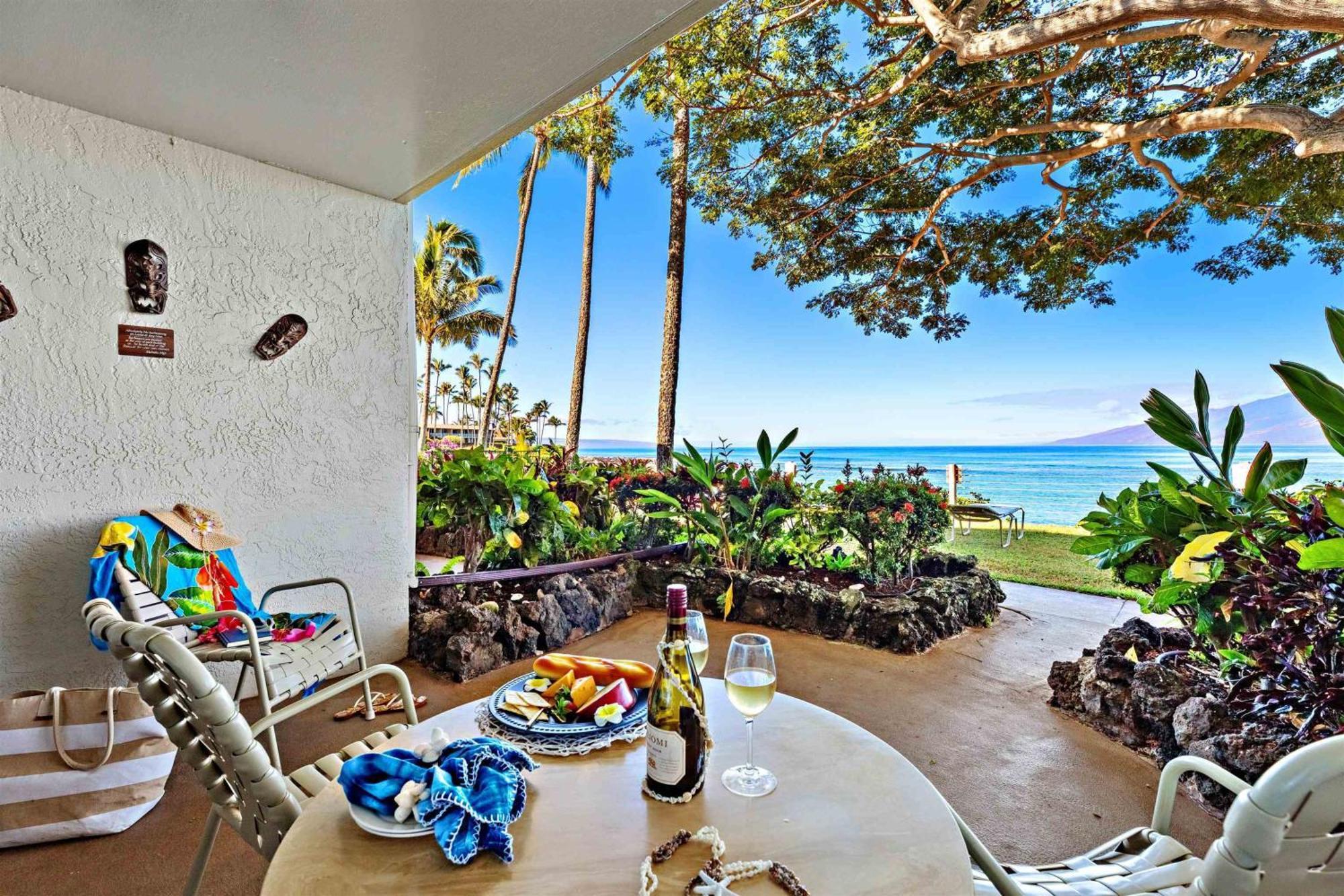 Napili Sunset Front Apartahotel 2*