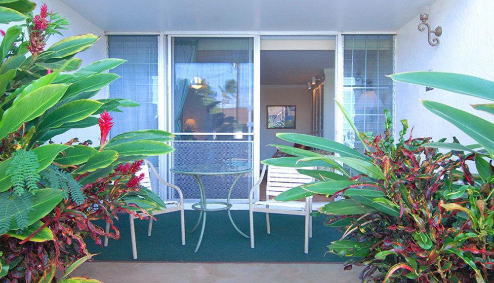 Napili Sunset Beach Front Aparthotel 2*